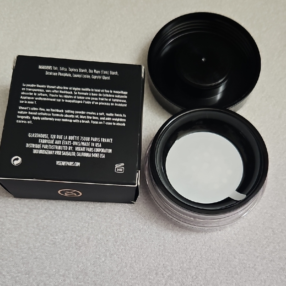 Viseart Black and Gold Setting Powder - Picture 2 of 2